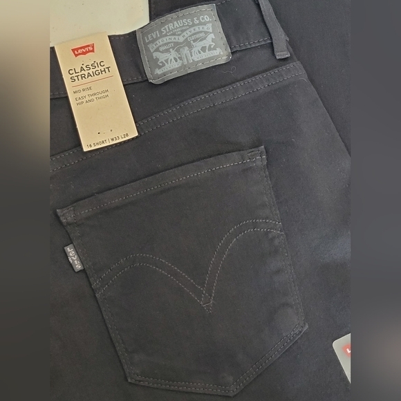 Levi's Black NWT Classic Straight Leg Jeans - Size 16 Short - Picture 9 of 14
